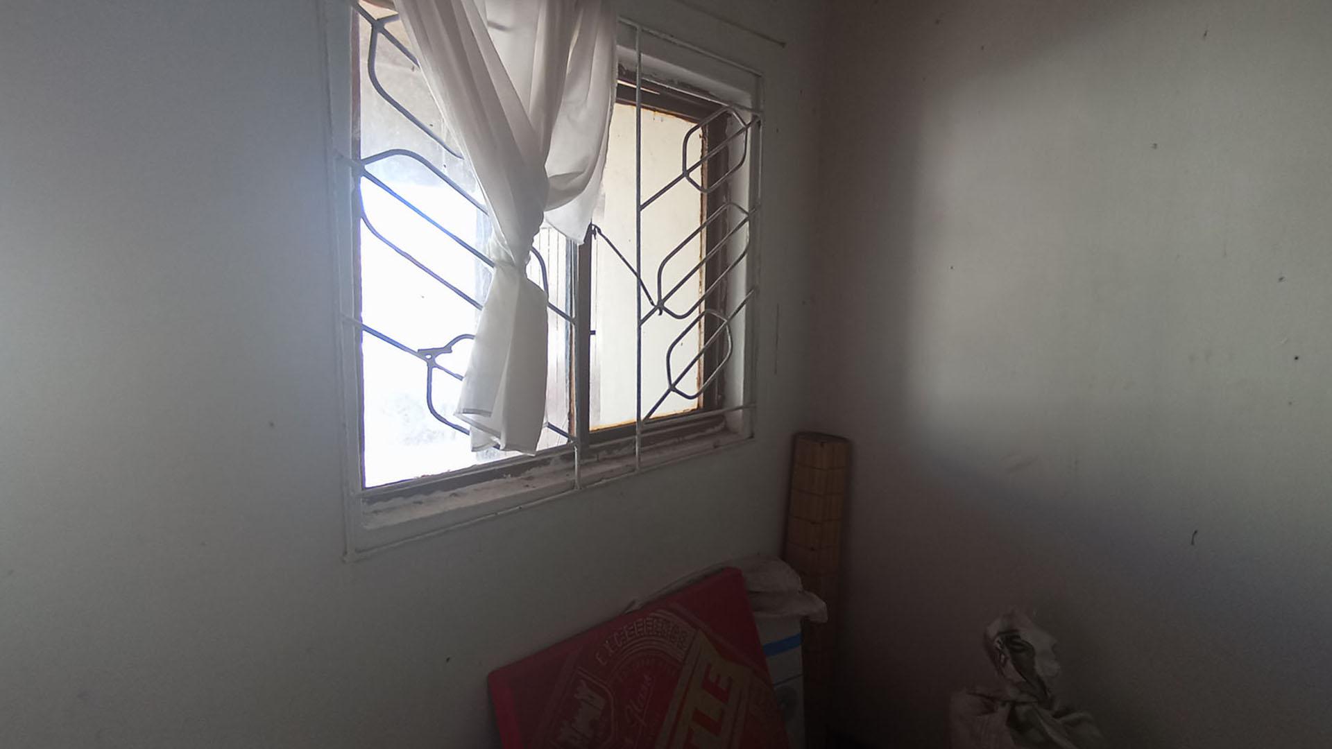 Spaces - 57 square meters of property in Pinetown 
