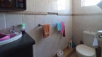 Bathroom 2 - 5 square meters of property in Pinetown 