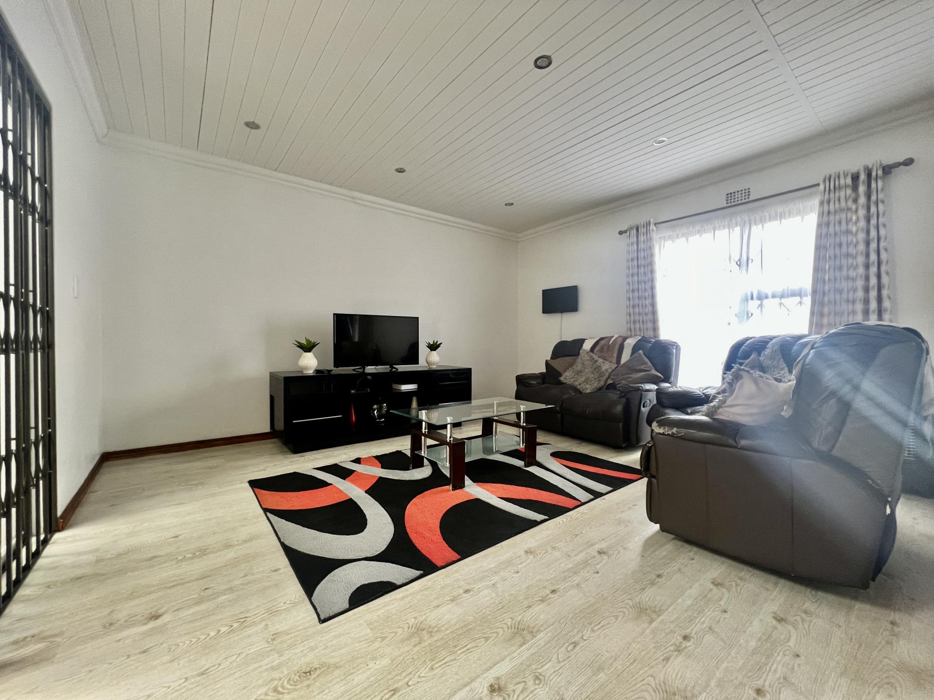 3 Bedroom House for Sale For Sale in Hagley MR585118 MyR