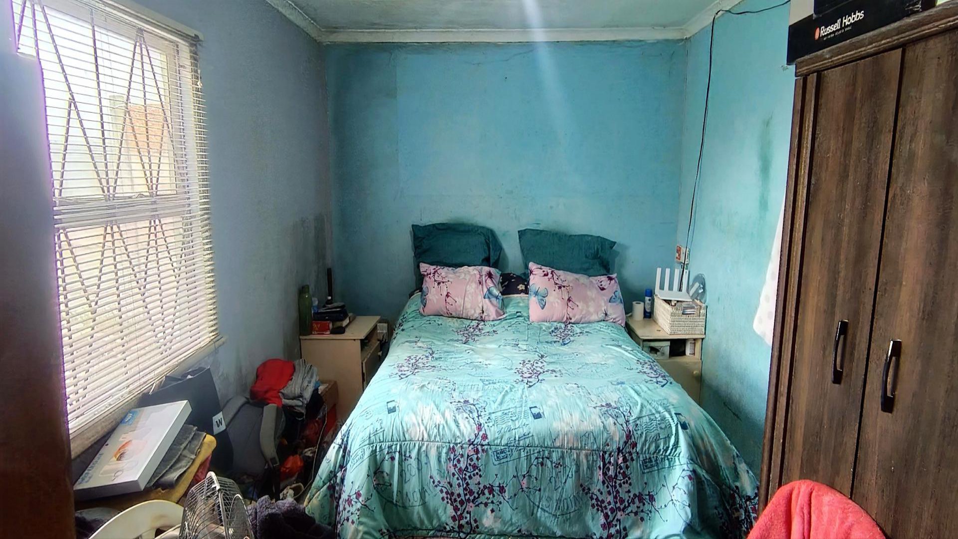 Bed Room 1 of property in Heideveld