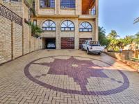 6 Bedroom 5 Bathroom House for Sale for sale in Bassonia