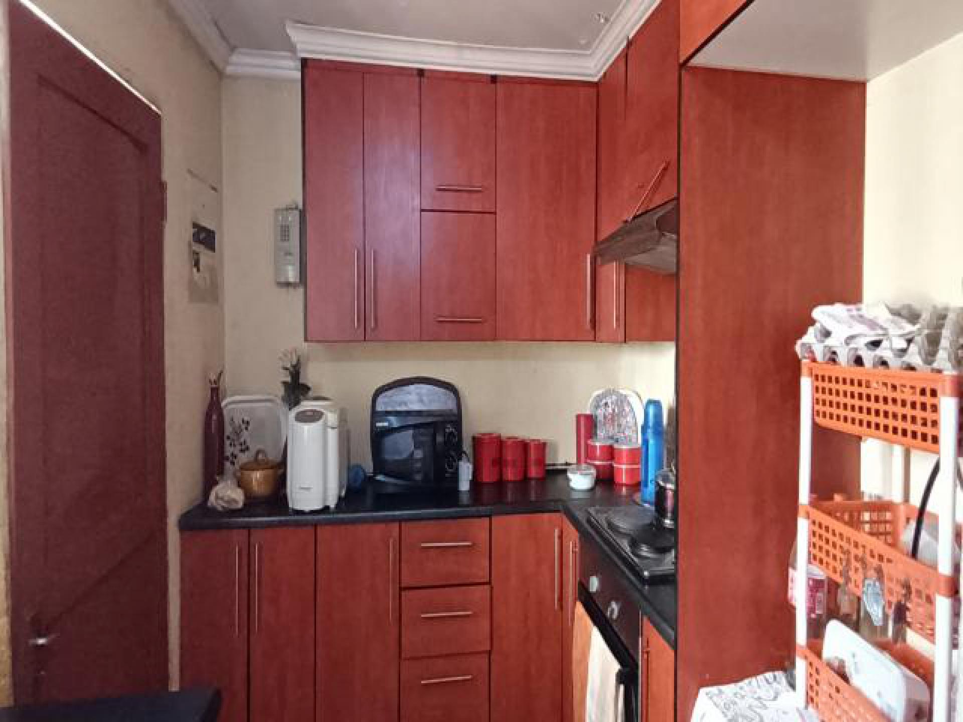 Kitchen of property in Mabopane