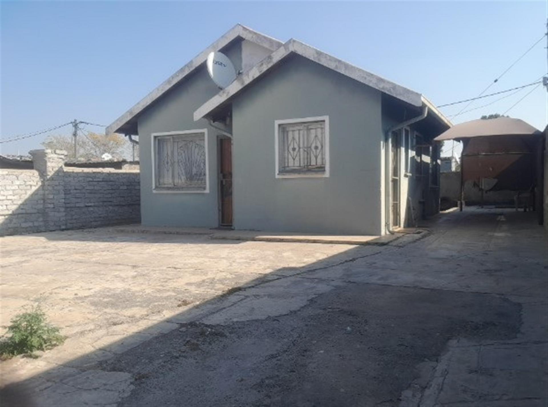 Front View of property in Meriting