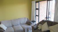 Lounges - 9 square meters of property in Witfield