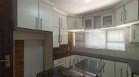 Kitchen - 16 square meters of property in Sonland Park