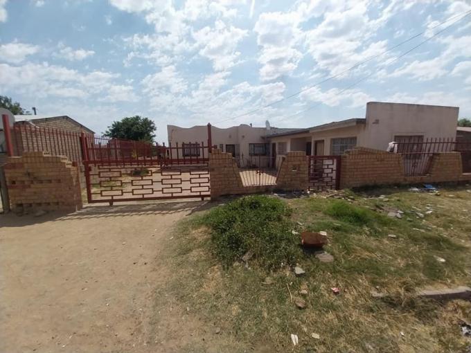 House for Sale For Sale in Bloemfontein MR585702 MyRoof