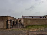 Front View of property in Lekaneng