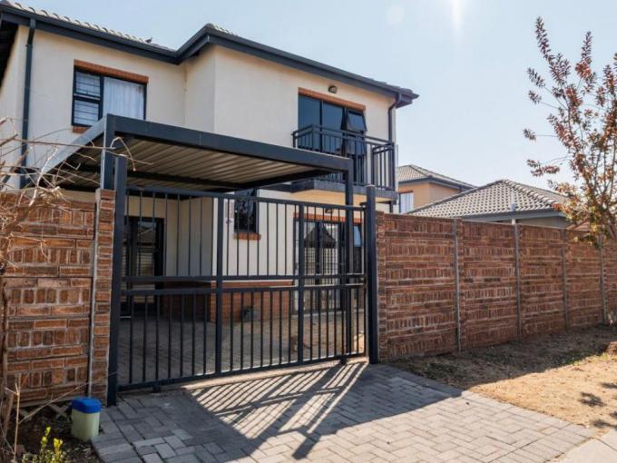 4 Bedroom House for Sale For Sale in Alberton MR585920 M