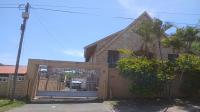 Garage of property in Croftdene