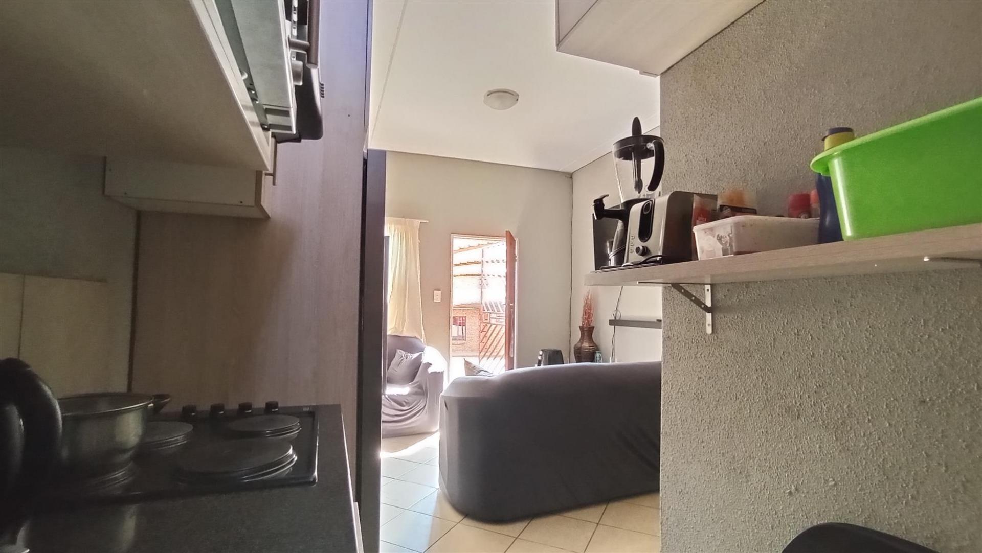 Kitchen - 4 square meters of property in Lotus Gardens