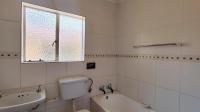 Bathroom 2 - 6 square meters of property in Glen Marais