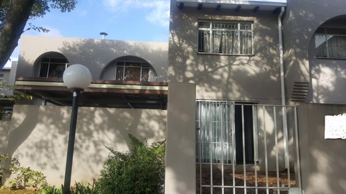 3 Bedroom Duplex to Rent in Faerie Glen - Property to rent - MR586174