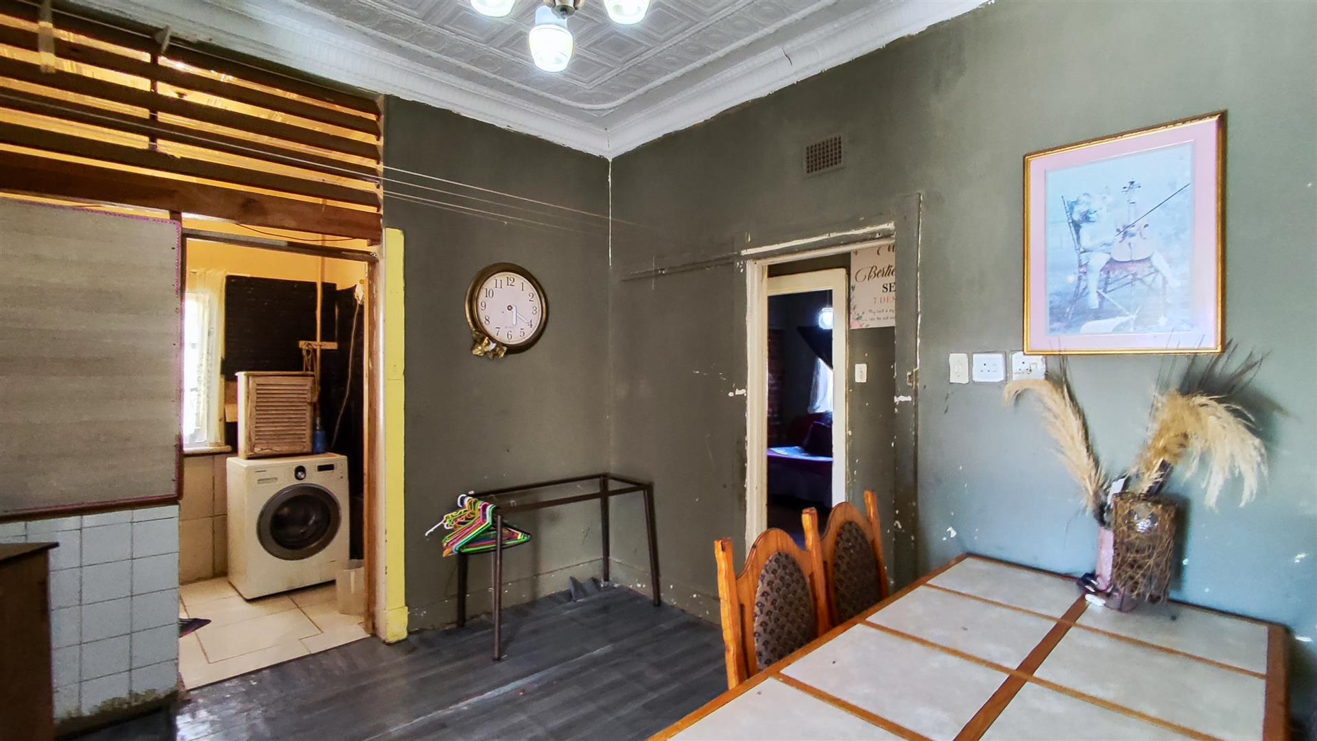 Dining Room - 15 square meters of property in Geduld