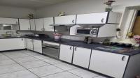 Kitchen of property in Geduld