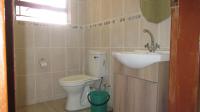 Bathroom 1 - 12 square meters of property in Bakerton