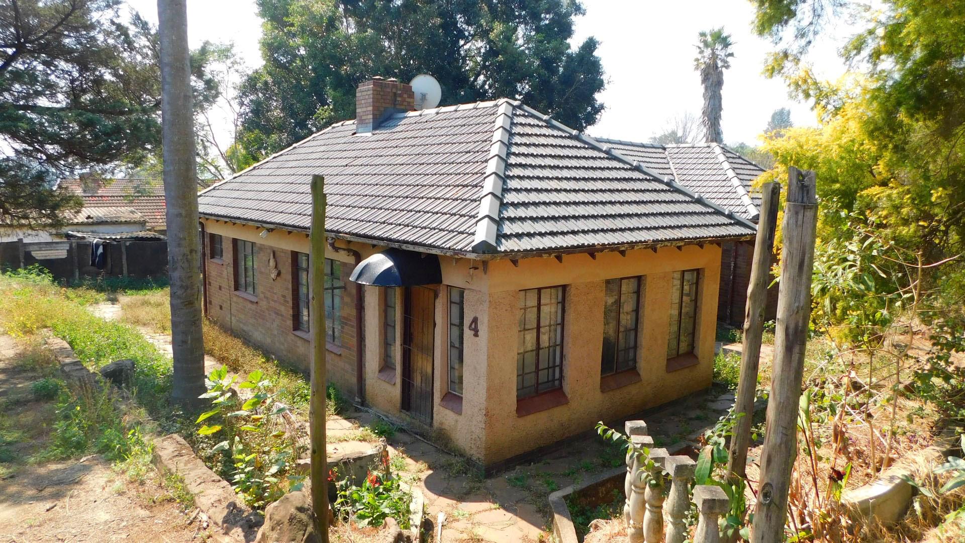 Front View of property in Napierville