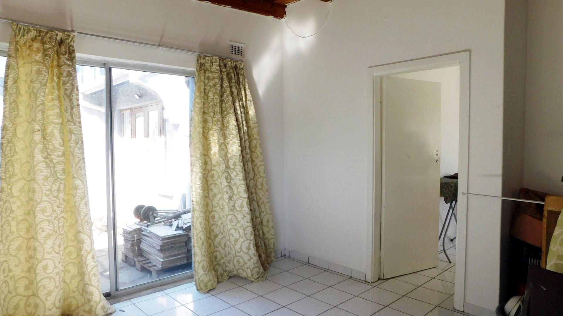 Bed Room 2 - 18 square meters of property in Durban North 
