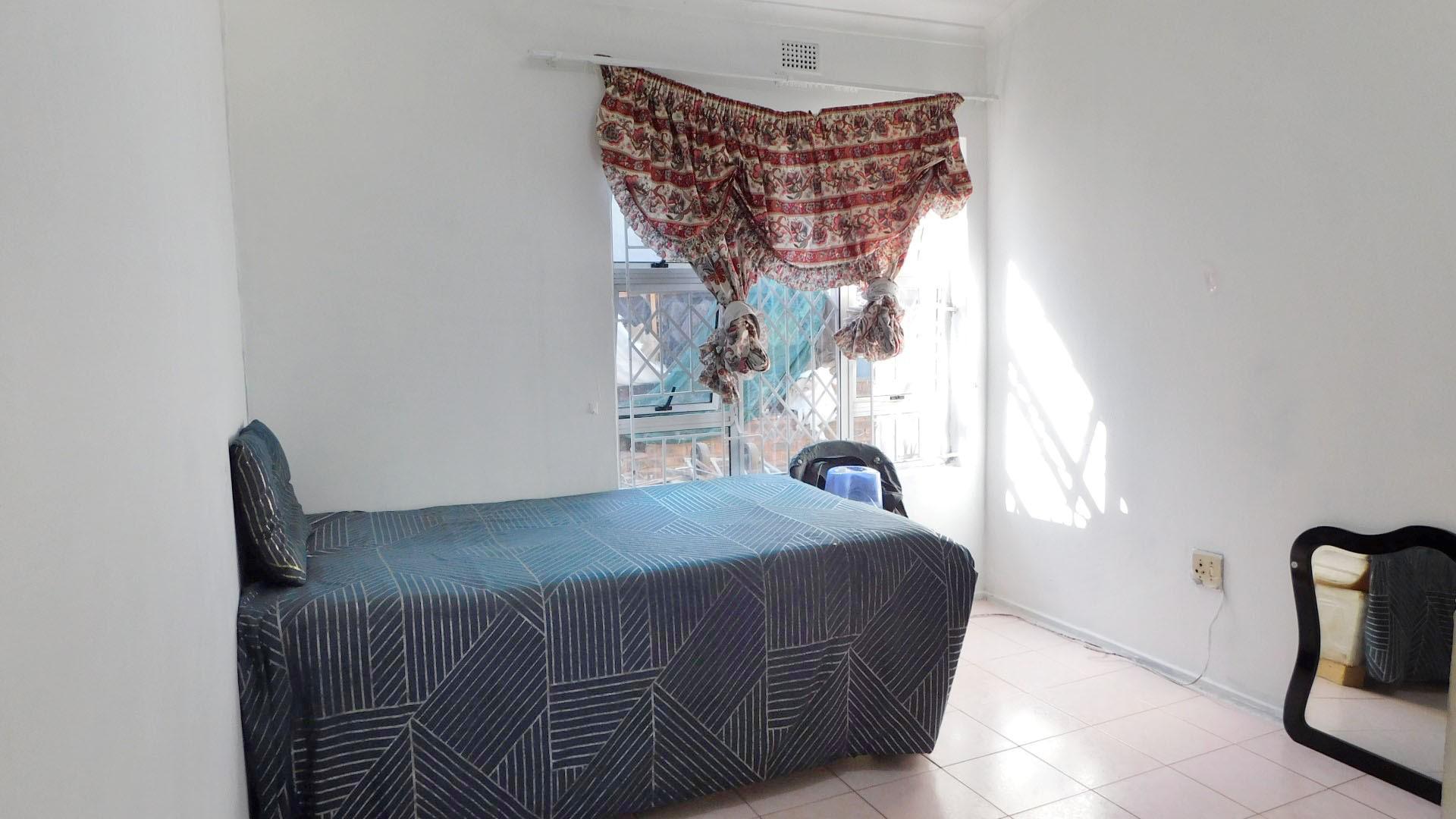 Bed Room 3 - 13 square meters of property in Durban North 