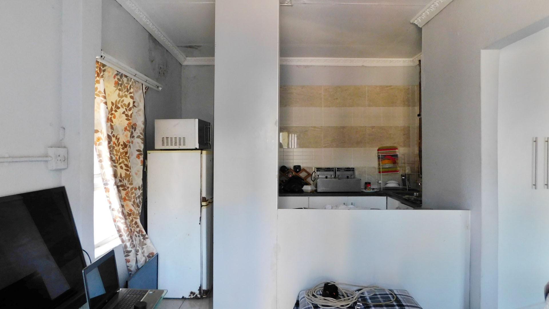 Lounges - 56 square meters of property in Durban North 