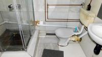 Main Bathroom - 12 square meters of property in Durban North 