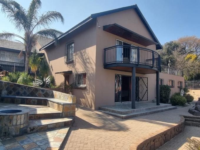 4 Bedroom House for Sale For Sale in Linmeyer - MR586350