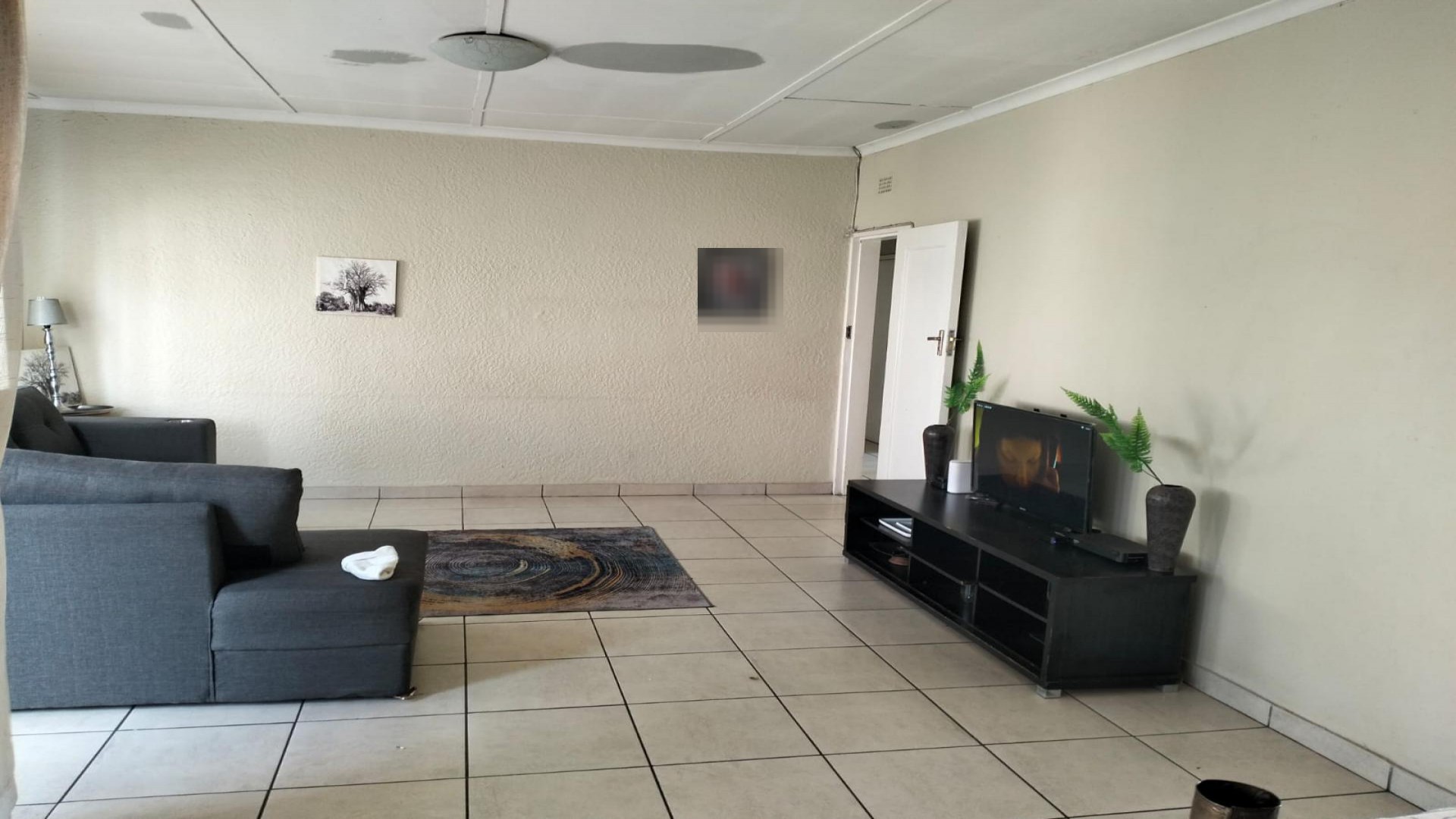 Lounges - 42 square meters of property in Hamberg
