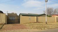 Front View of property in Hamberg