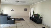 Lounges - 42 square meters of property in Hamberg