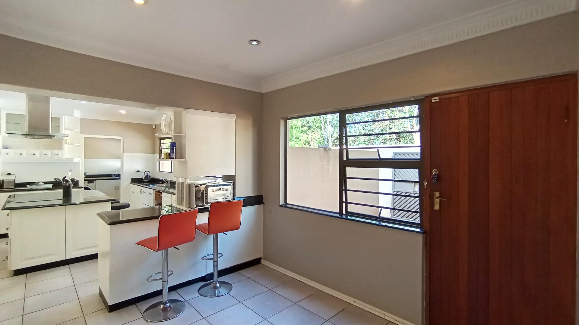 Dining Room - 48 square meters of property in Prestondale