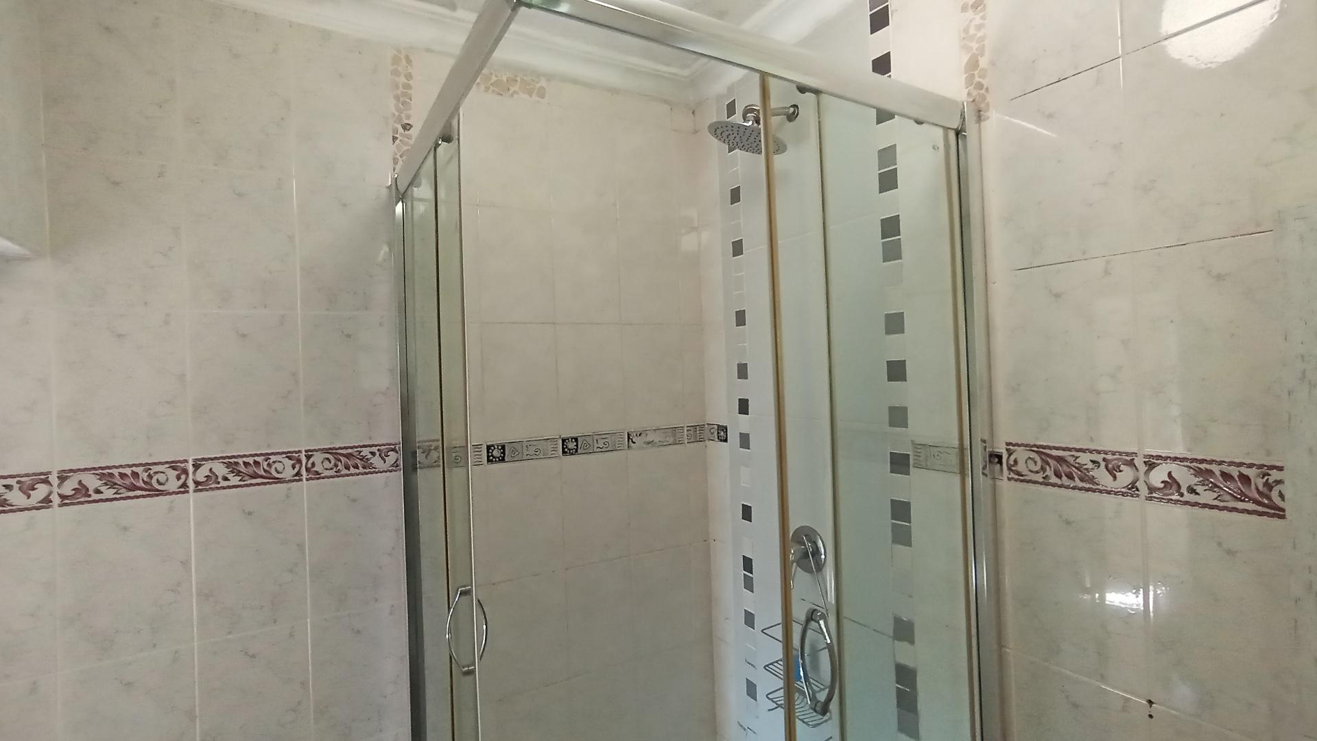 Bathroom 3+ - 10 square meters of property in Prestondale