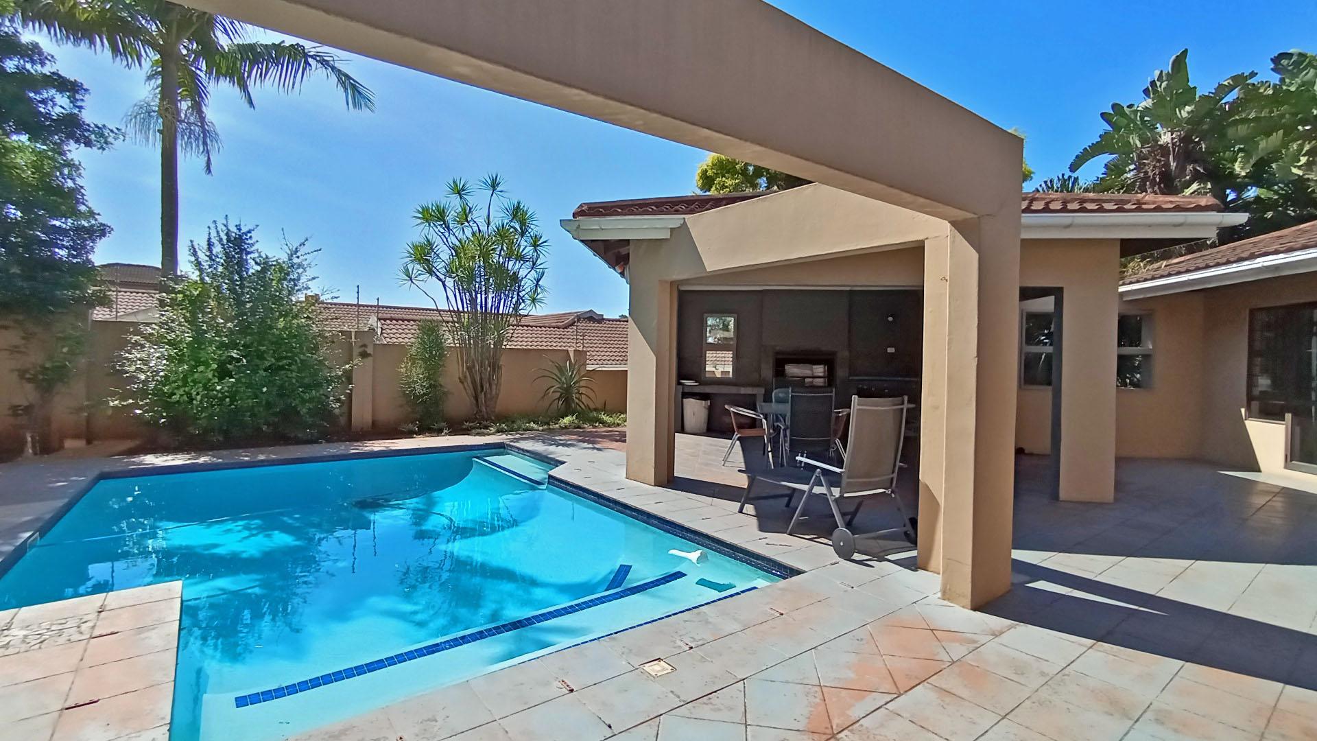 Entertainment - 26 square meters of property in Prestondale