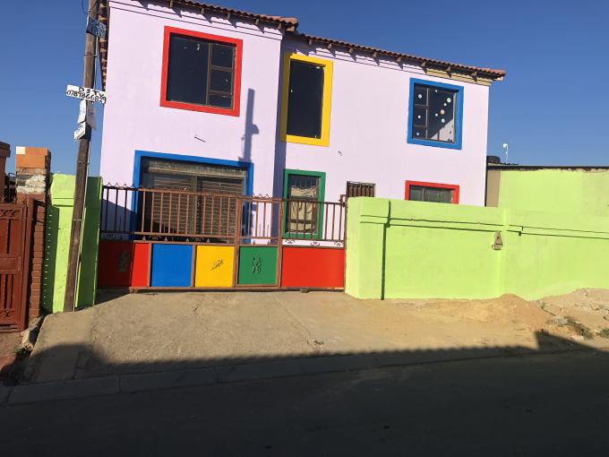 9 Bedroom House for Sale For Sale in Chloorkop - MR586397