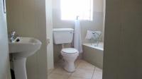 Main Bathroom - 5 square meters of property in Ferryvale