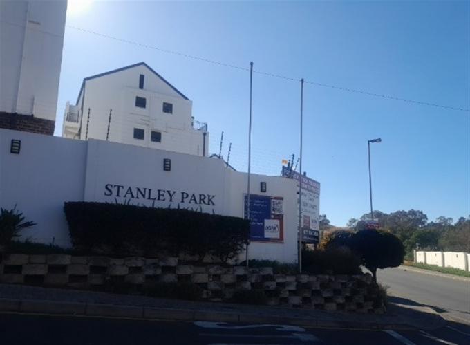 Standard Bank SIE Sale In Execution 2 Bedroom Sectional Title for Sale in Oakdene - MR586417