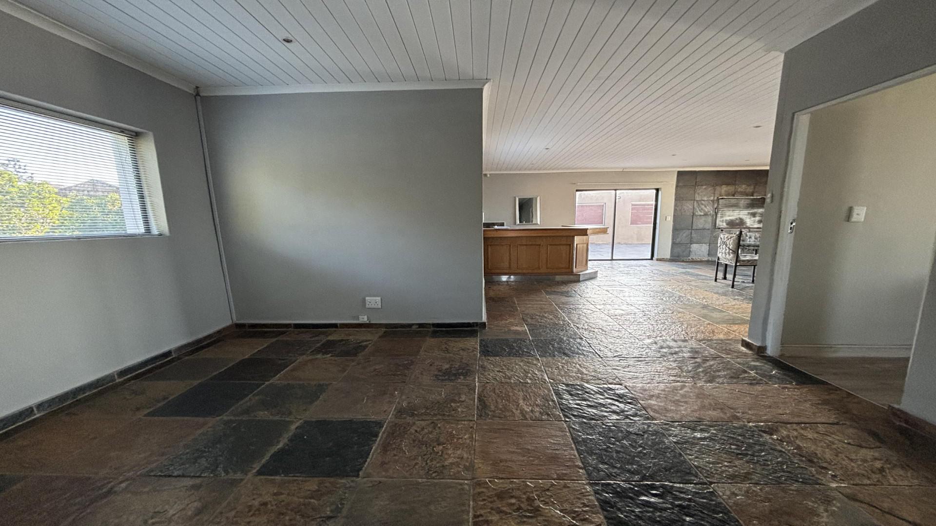 Spaces of property in Humewood 