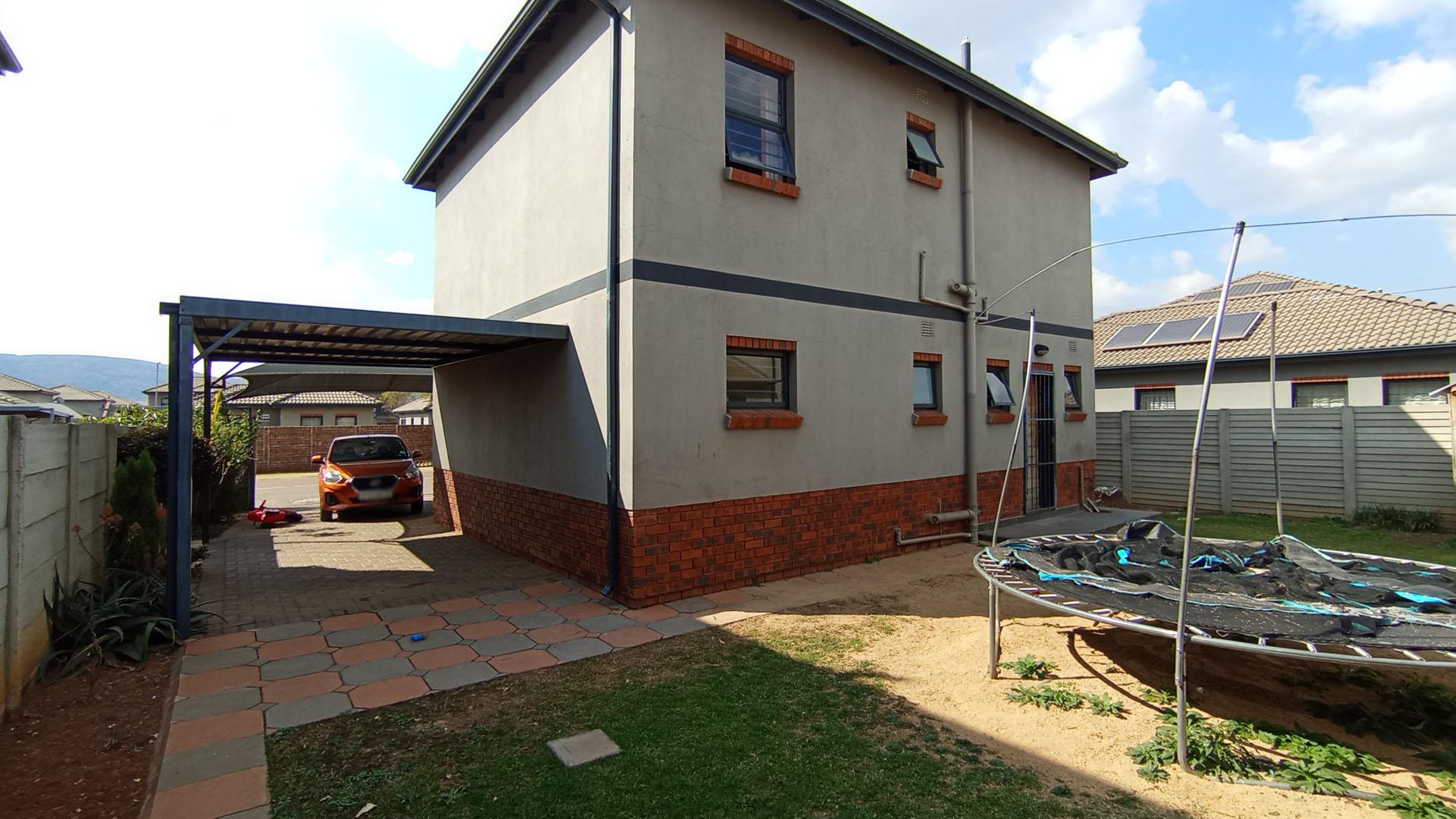 Backyard of property in Andeon