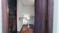 Staff Bathroom - 4 square meters of property in Kirstenhof