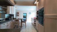 Kitchen - 15 square meters of property in Kirstenhof