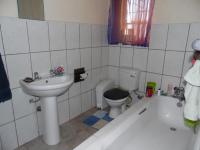 Bathroom 1 of property in Welkom