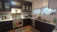 Kitchen - 12 square meters of property in Windsor West