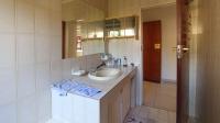 Bathroom 1 - 5 square meters of property in Edenburg - Jhb