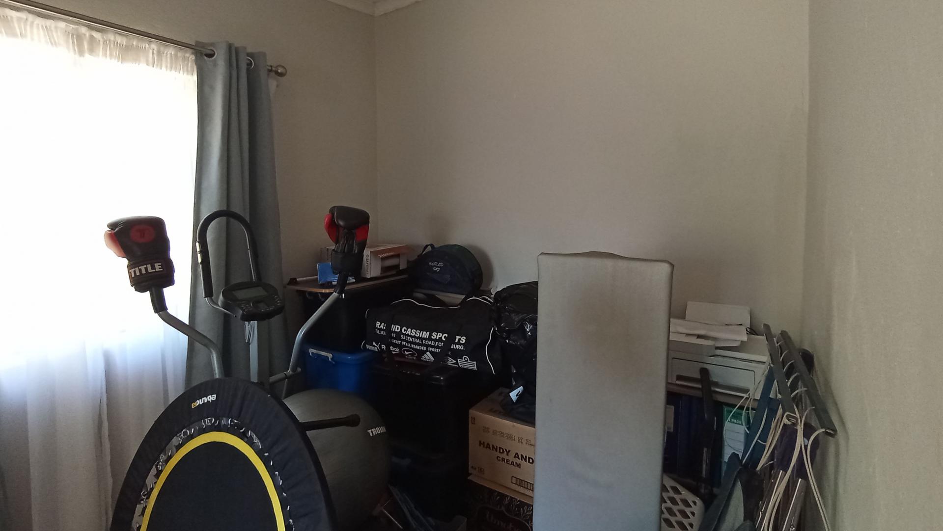 Spaces - 46 square meters of property in Fishers Hill