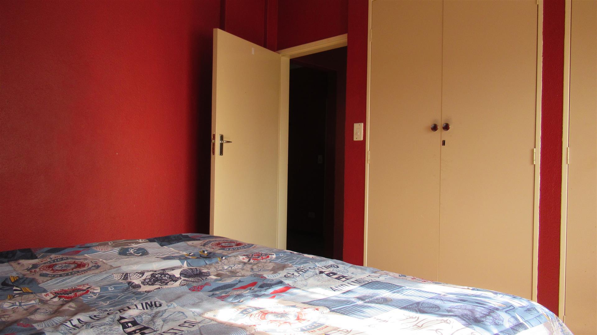 Bed Room 2 - 16 square meters of property in Kempton Park