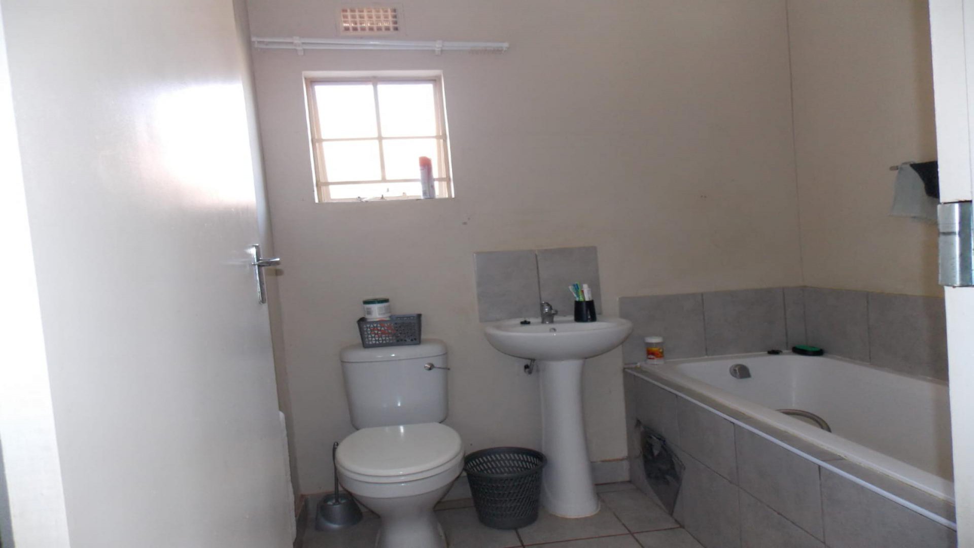 Bathroom 1 of property in Palm Ridge