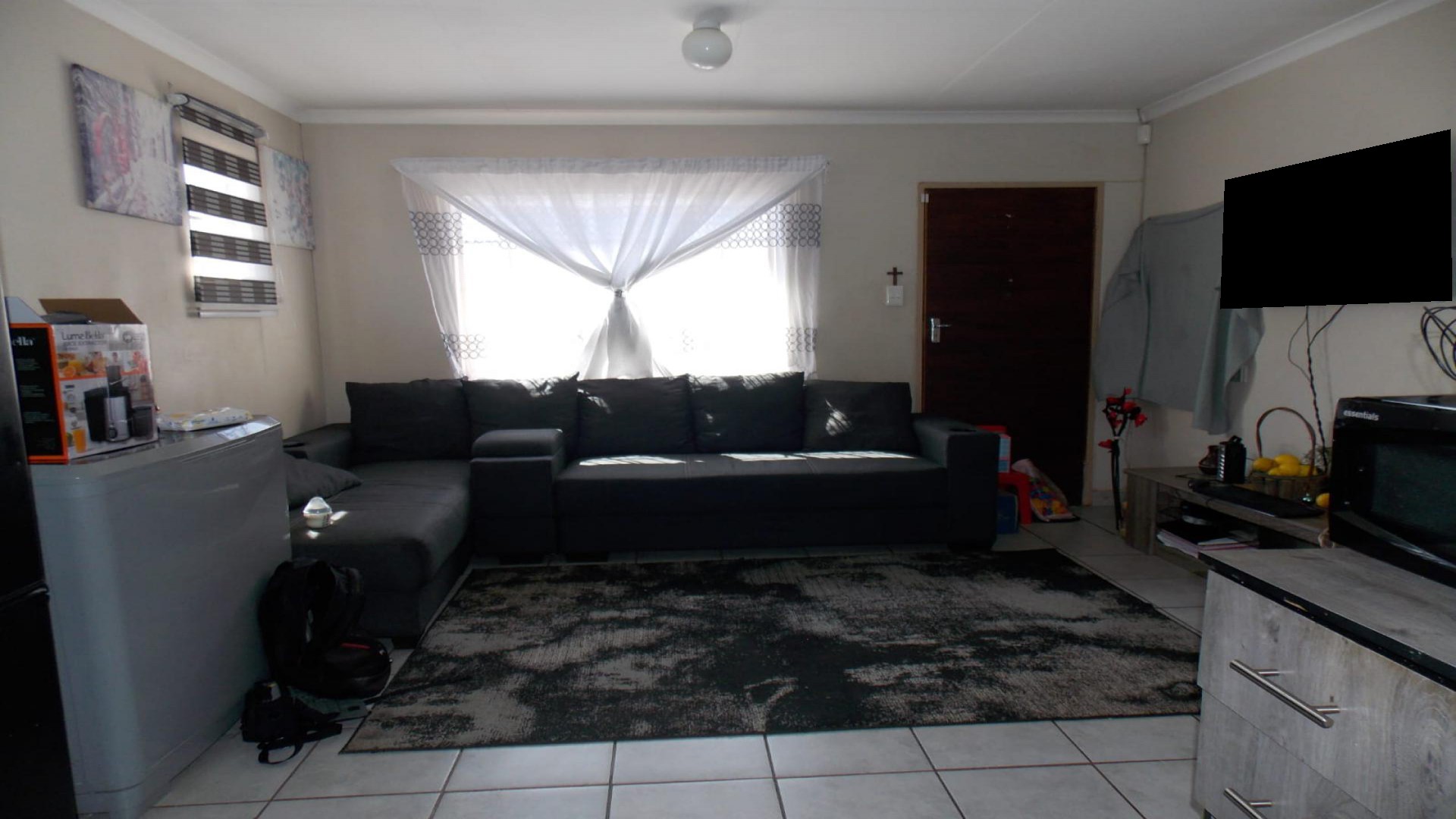 Lounges of property in Palm Ridge