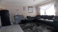 Lounges of property in Palm Ridge
