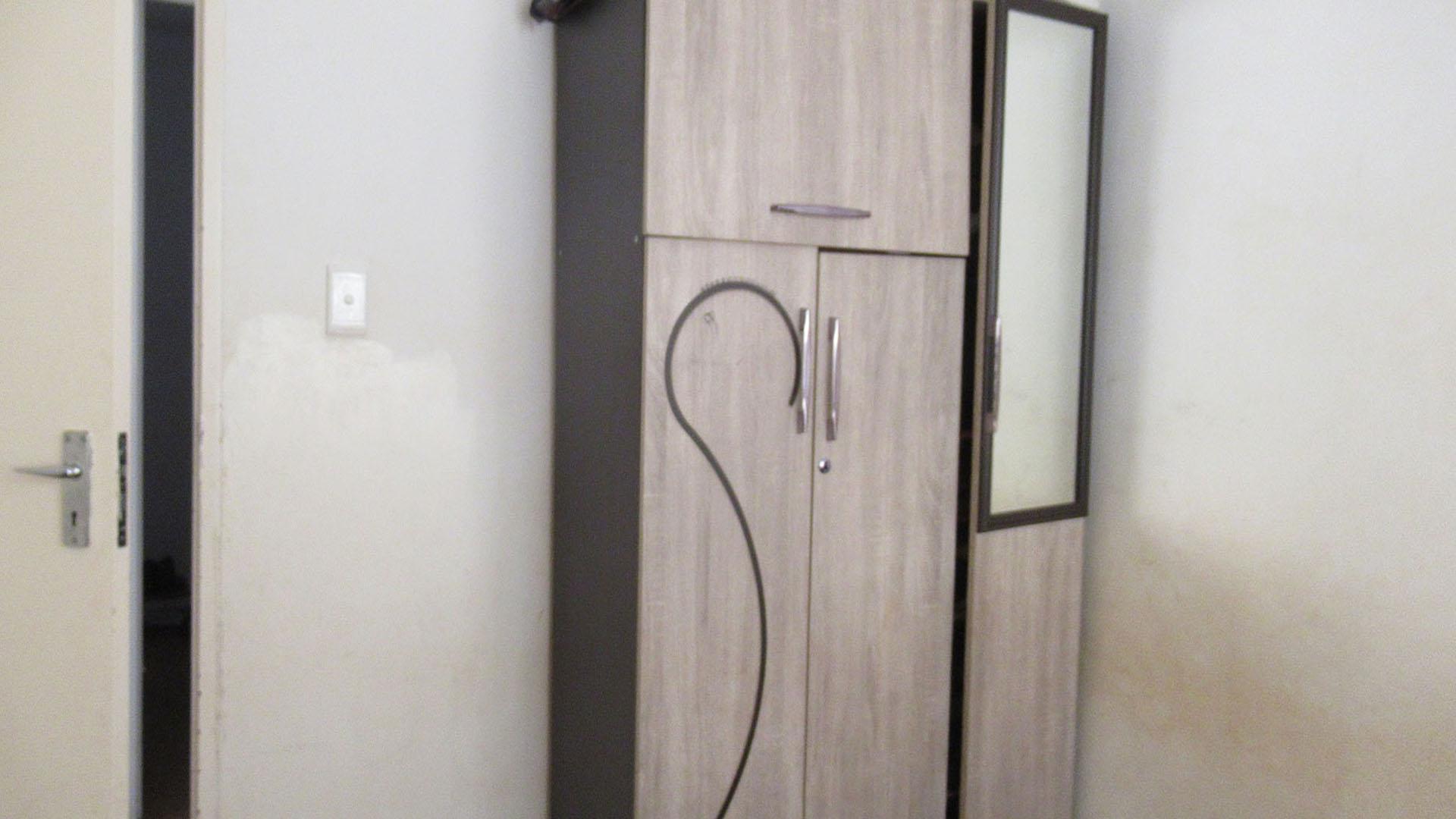 Bed Room 1 - 9 square meters of property in Soweto