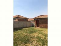 3 Bedroom 2 Bathroom House for Sale for sale in Thatchfield