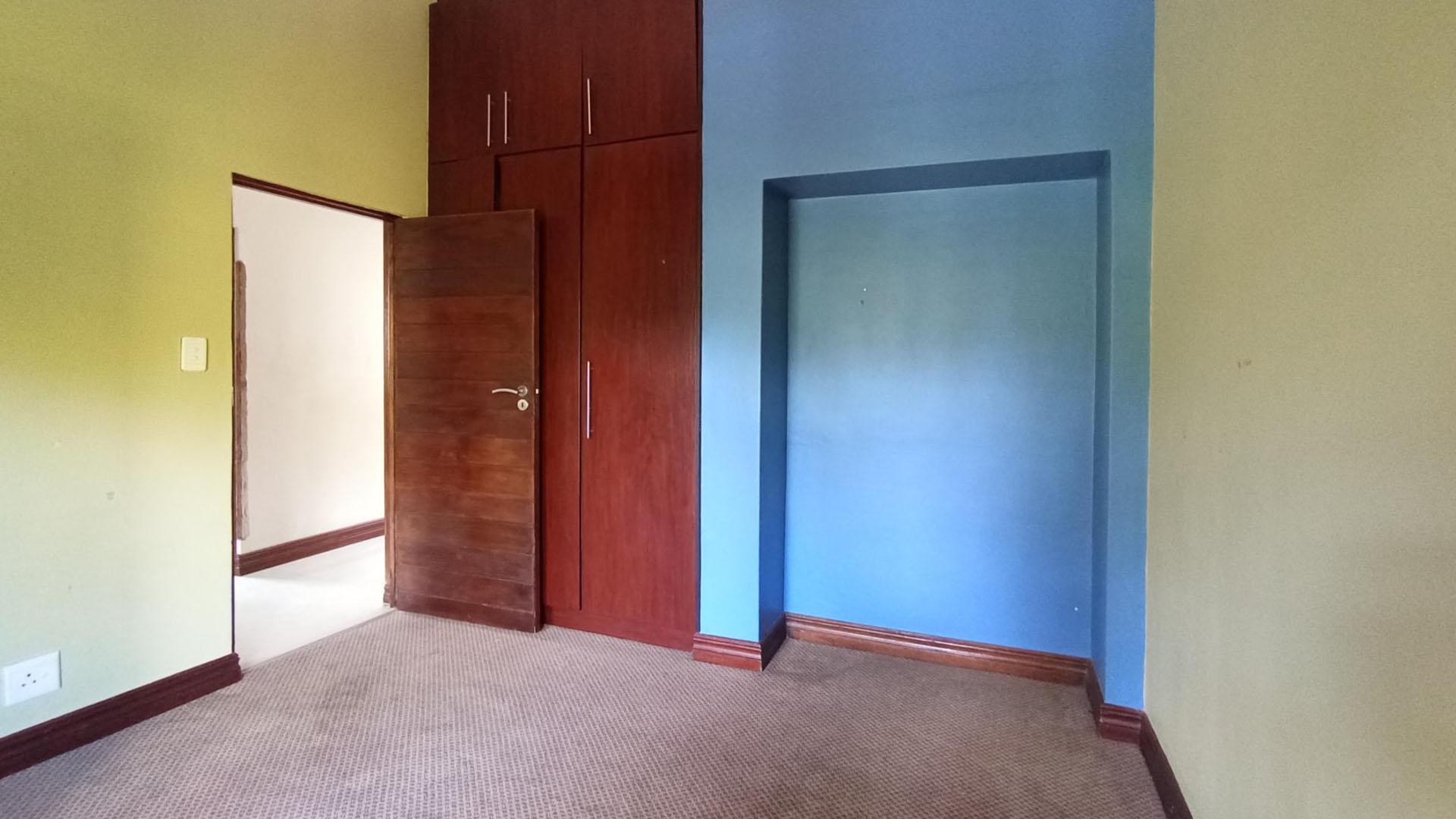Bed Room 4 - 15 square meters of property in Midstream Estate