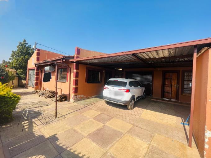 4 Bedroom House for Sale For Sale in Soshanguve - MR587816